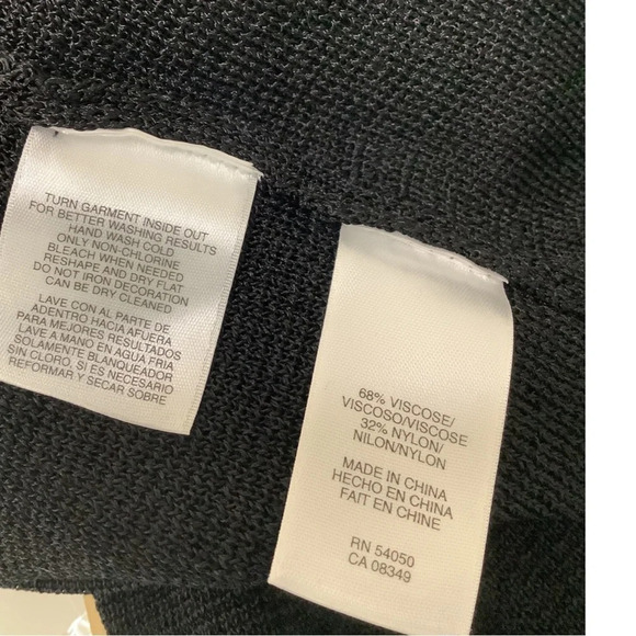 Jones New York Size Medium Collection Sweater with Beaded Neck. New With Tags - Picture 4 of 9